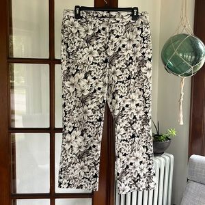 Floral cropped ankle pants